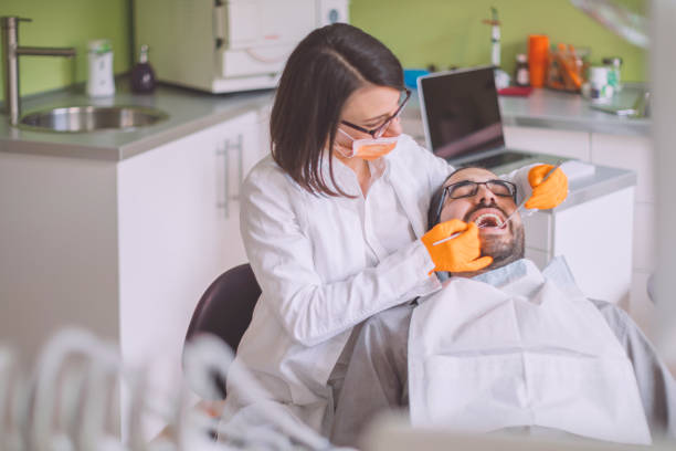 Best Emergency Dental Extractions in Pinewood Estates, TX